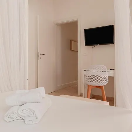 La Casina In Borgo - With Terrace Daire *